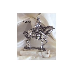 Figura caballo miniatura baño plata 22x16 cm.