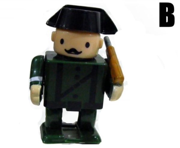 Muñeco guardia civil con cuerda