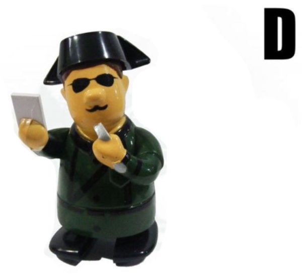 Muñeco guardia civil con cuerda