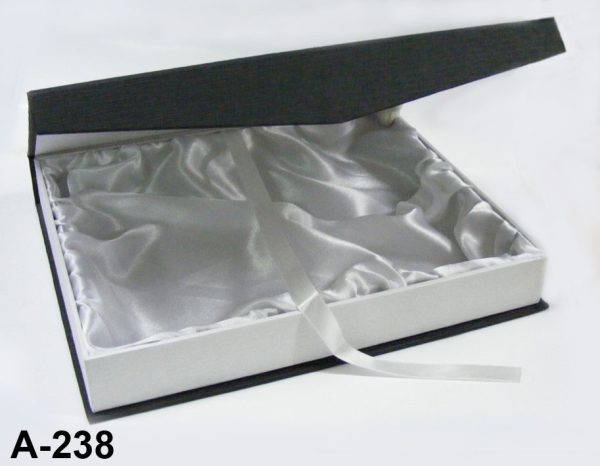 Estuche Metopas o Placas 217X167X33mm