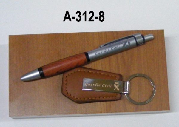 Set boligrafo y llavero piel Emblema GC