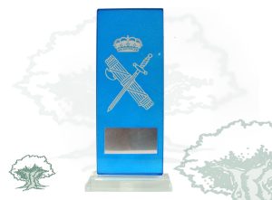 Placa azul cristal Guardia Civil con emblema plateado, grabación no incluida