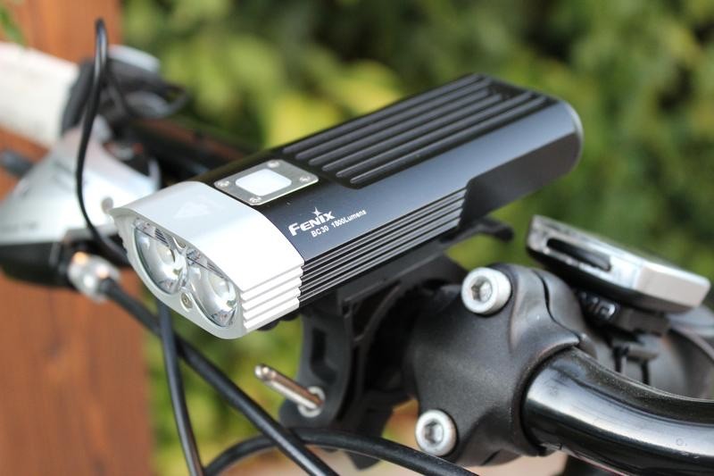 Foco Bici 1800 Lumens, 5 Modos Y Flash fénix bc30