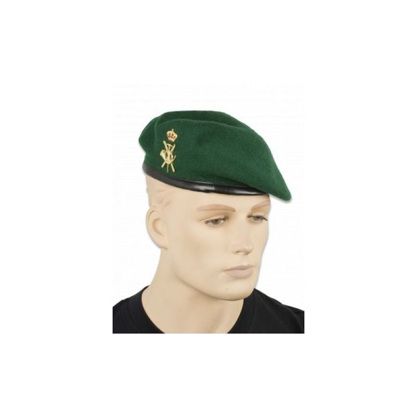 BOINA VERDE MONTAÑA. TALLA 57